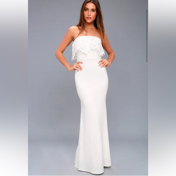 Dresses & Skirts - Lulus White Lace Maxi Dress